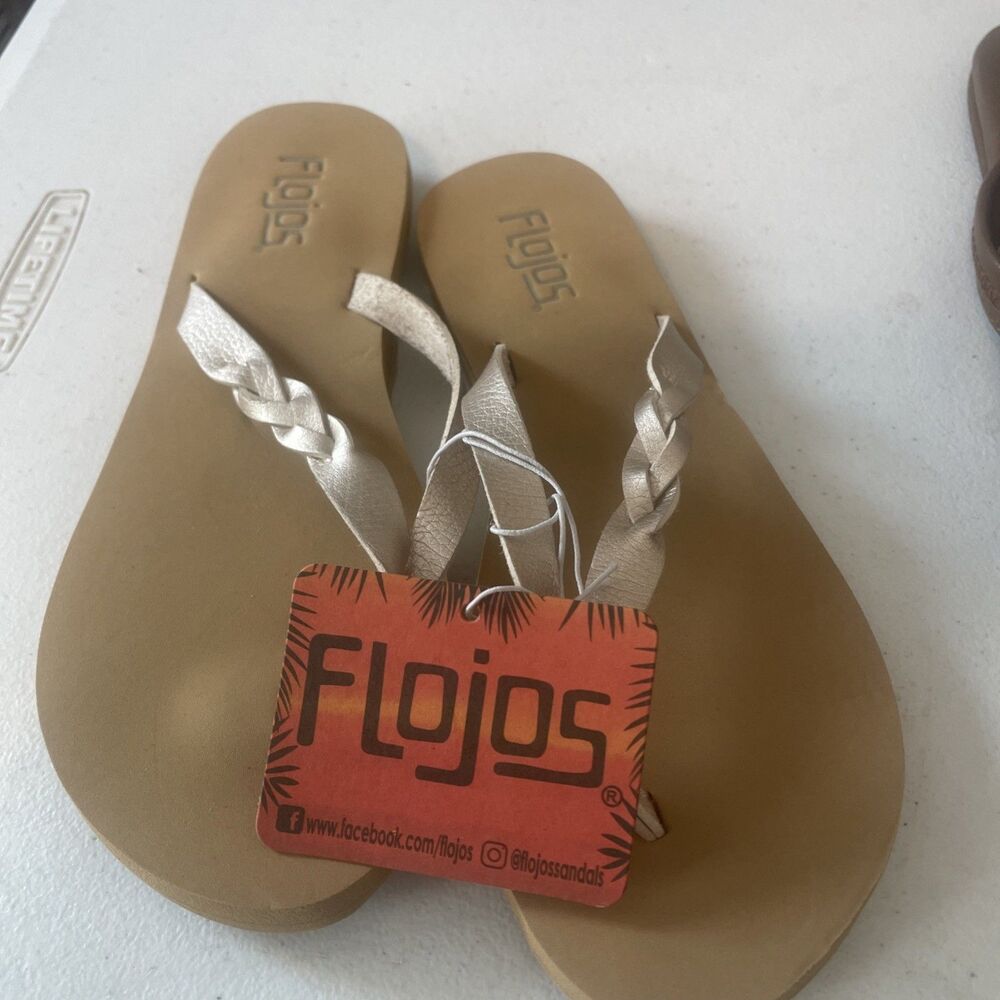 New NWT Womens Flojos Serenity Metallic Champagne Brown Flip Flops Sandals 6M